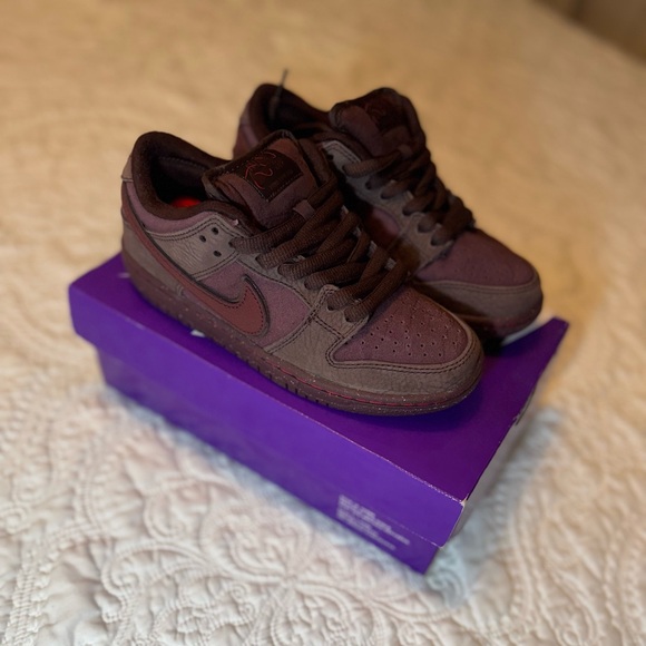 Jordan Men's Dark Brown Sneakers